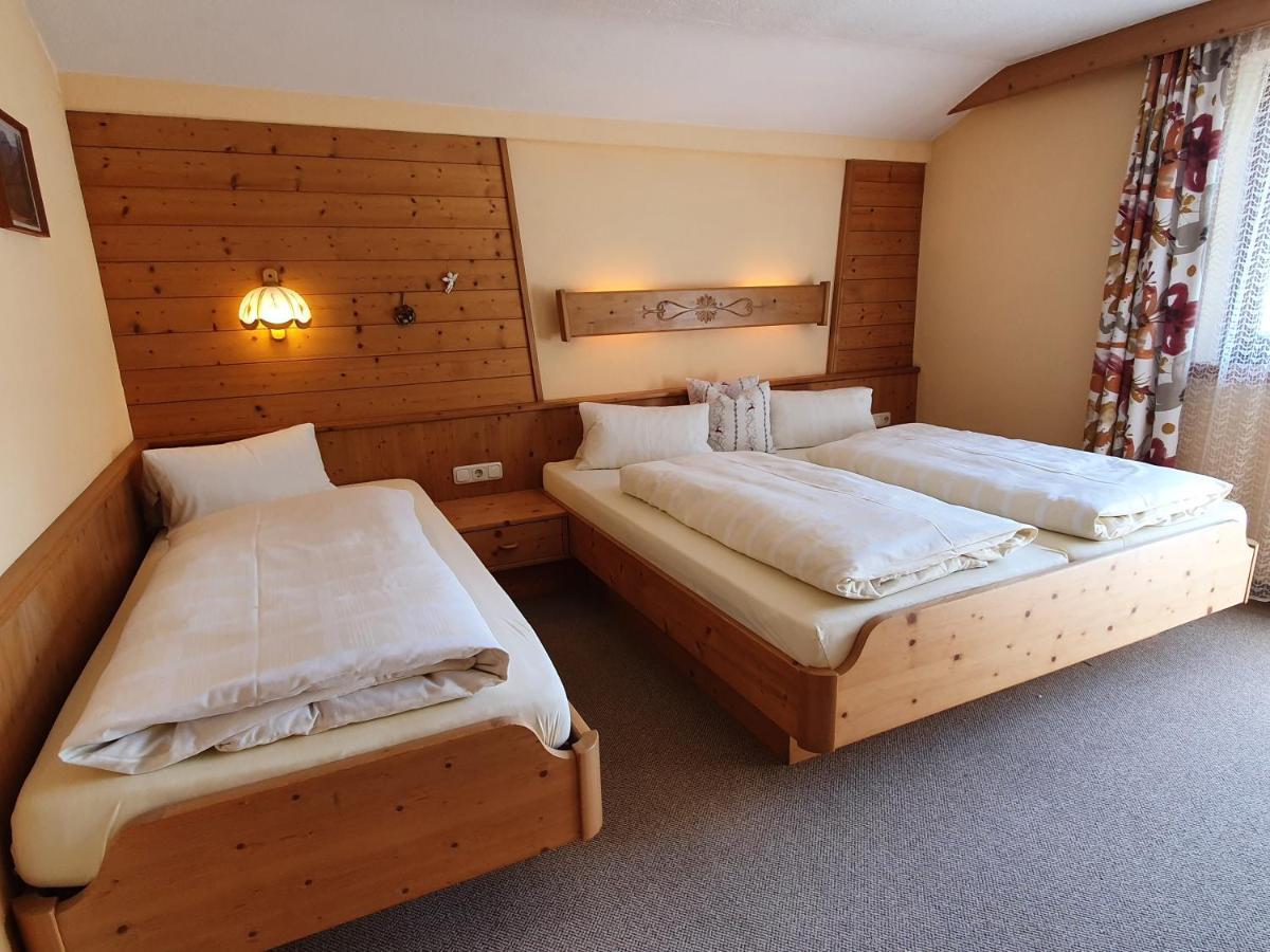 Gaestehaus Tirolergruss Pettneu am Arlberg Esterno foto